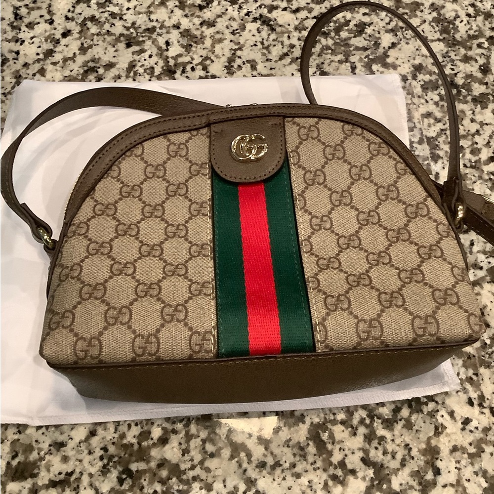Beautiful Fashion Purse 9Hx 7Wx 3D